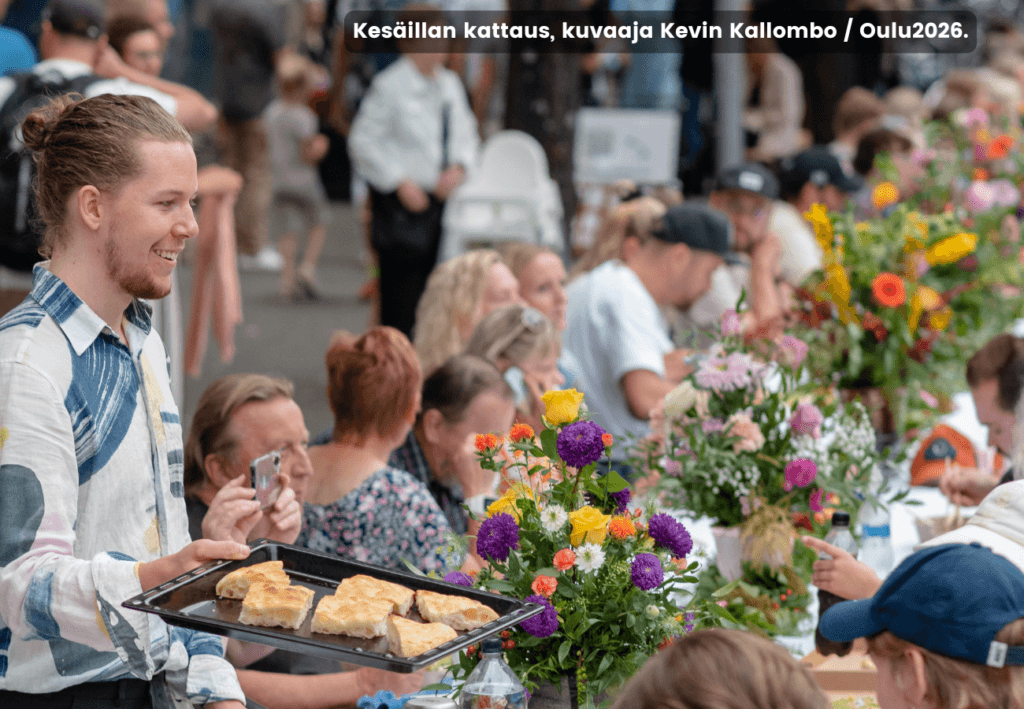 Kesäillan kattaus, kuvituskuva, kuvaaja Kevin Kallombo / Oulu2026.